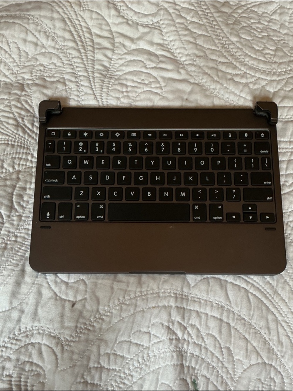 Brydge Pro Wireless Portable Bluetooth Keyboard iPad 11 Pro Space Grey Bry4012